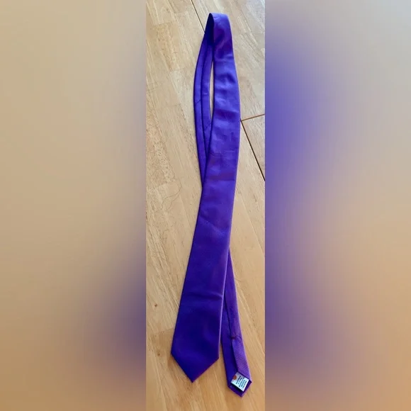 Vibrant Purple Silk Skinny tie - Picture 3 of 3